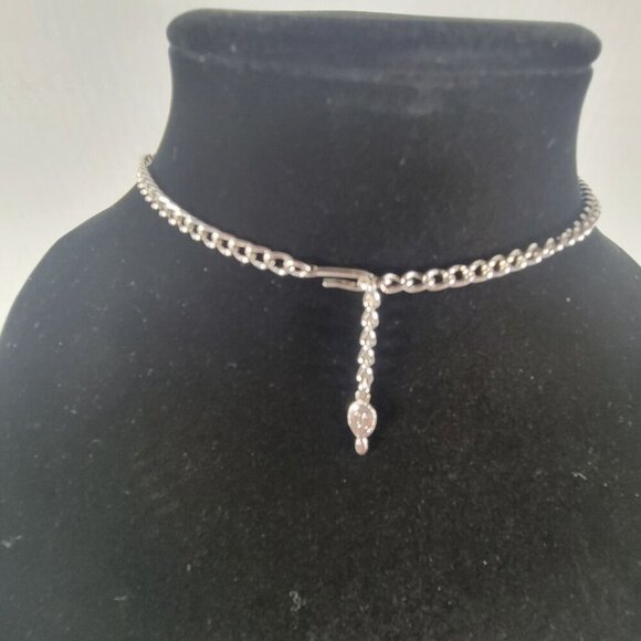 Vintage Sarah Coventry Swan Pendant Rhinestones Silver Classic Elegant Necklace - Picture 3 of 7